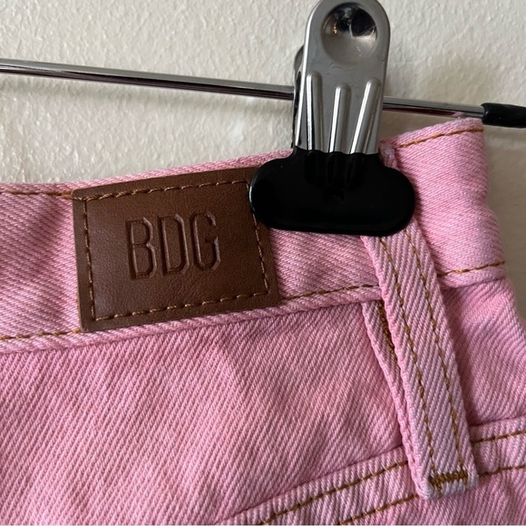 BDG Urban Outfitters Mom High Rise Light Pink Rolled Hem Denim Cotton Shorts 26 - Picture 10 of 14